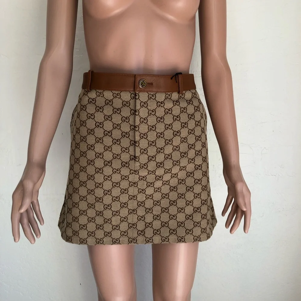 Gucci GG Monogram Canvas/Leather Trim Mini Skirt Camel/Ebony Women's Size 46(L) - Picture 2 of 16